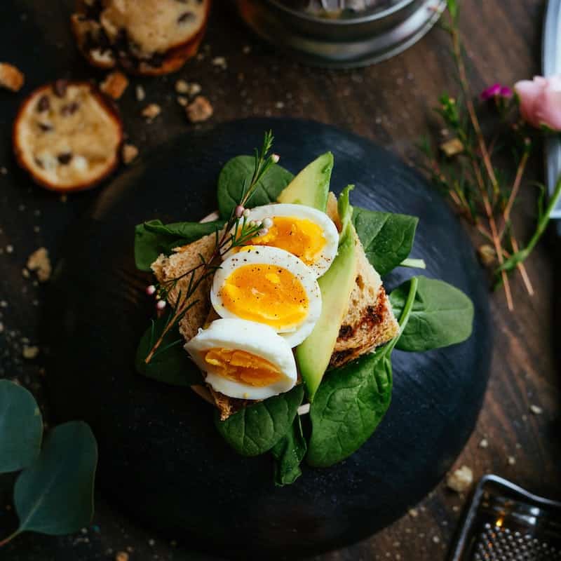 Photo of beautifuly arrenged food